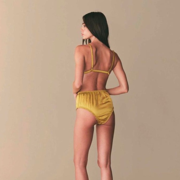 Doen Gold Panties - Picture 2 of 8